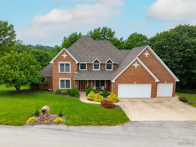 $769,000 | 1889 Bay Avenue, Hannibal, MO 63401