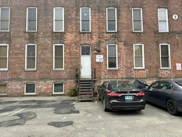 $2,000 | 325 Lafayette Street, Unit 3303, Bridgeport, CT 06604