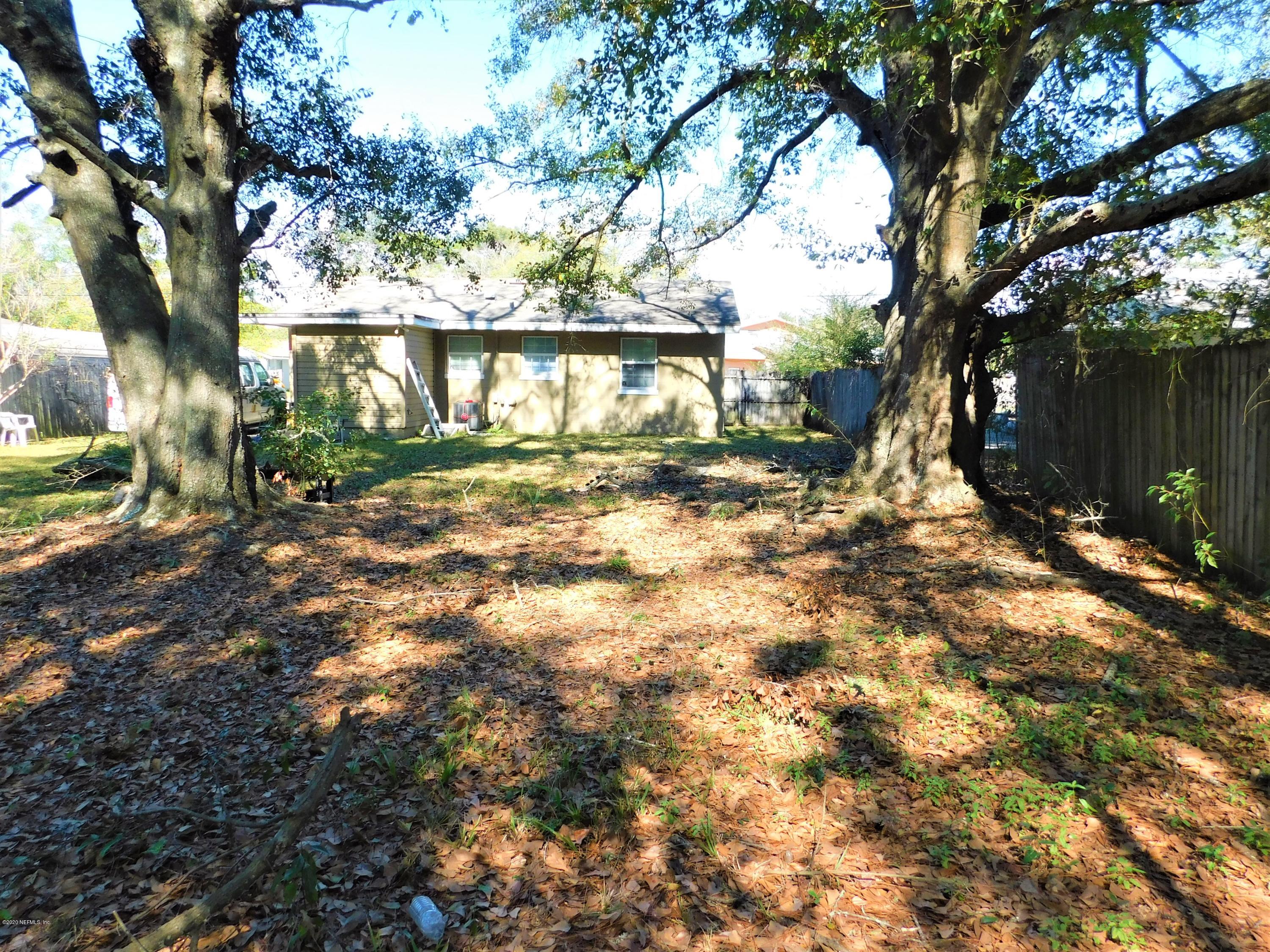 4622 Colchester Road Jacksonville, FL 32208 - Photo 9 of 10 Backyard
