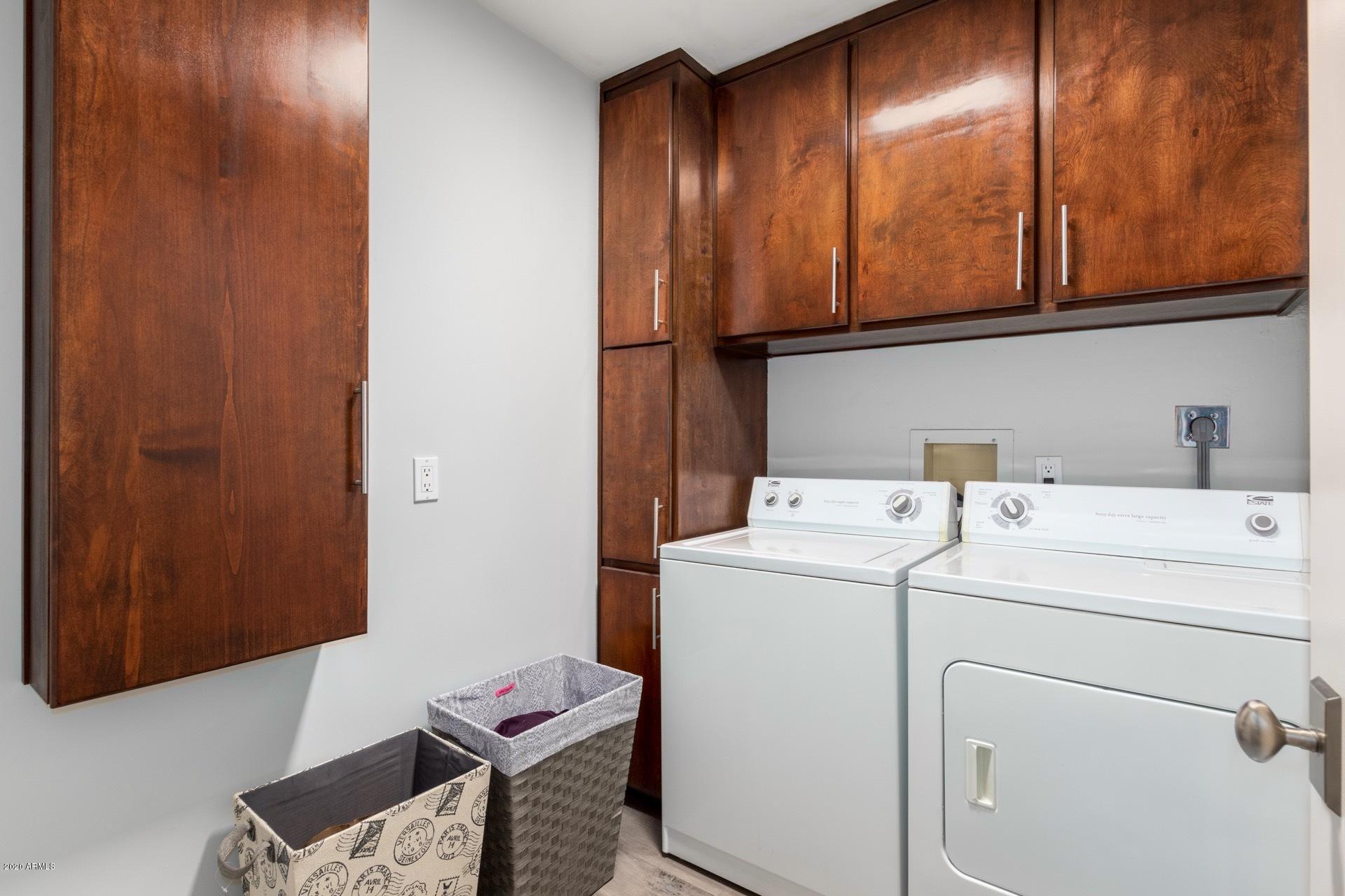 4245 East Osborn Road Phoenix, AZ 85018 - Photo 14 of 19 Laundry Room
