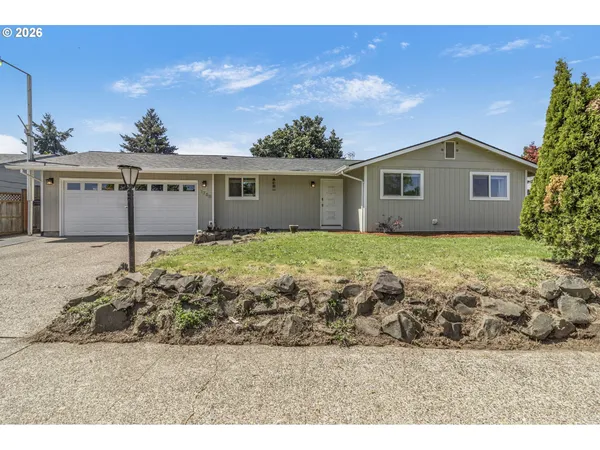 $394,900 | 1758 Rainbow Drive, Springfield, OR 97477