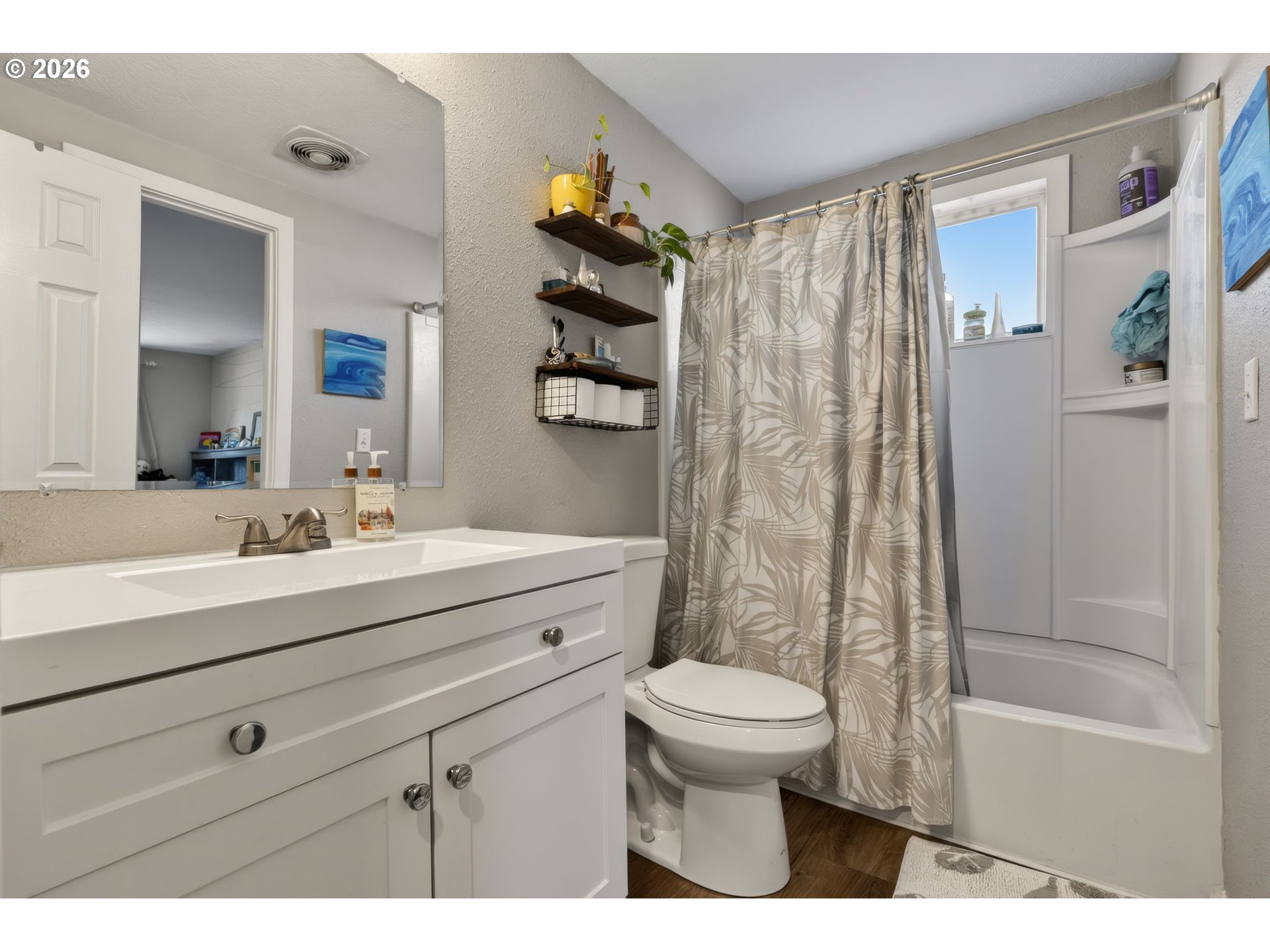 1758 Rainbow Drive Springfield, OR 97477 - Photo 17 of 27 Bathroom