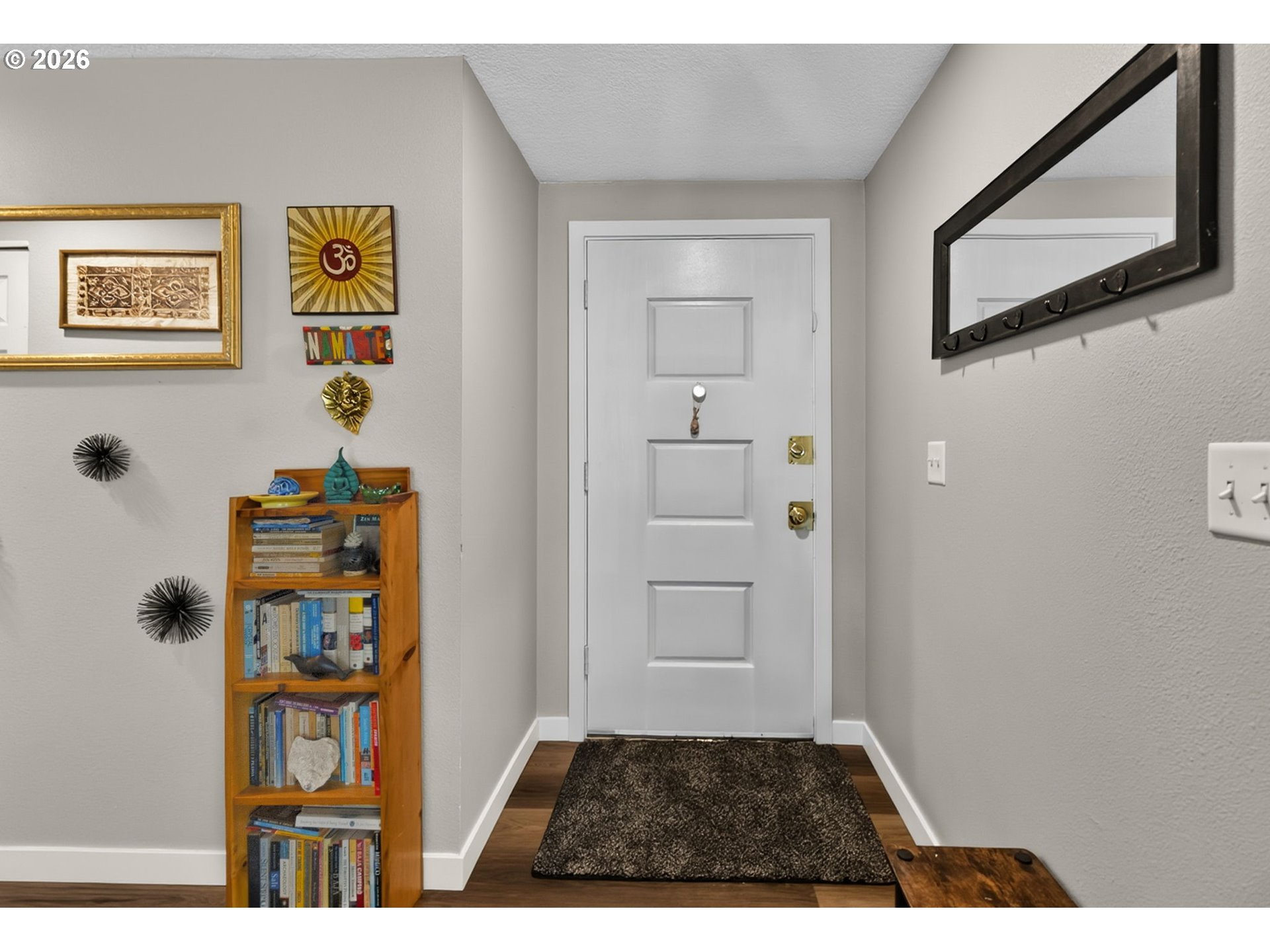 1758 Rainbow Drive Springfield, OR 97477 - Photo 19 of 27 Entrance/Foyer