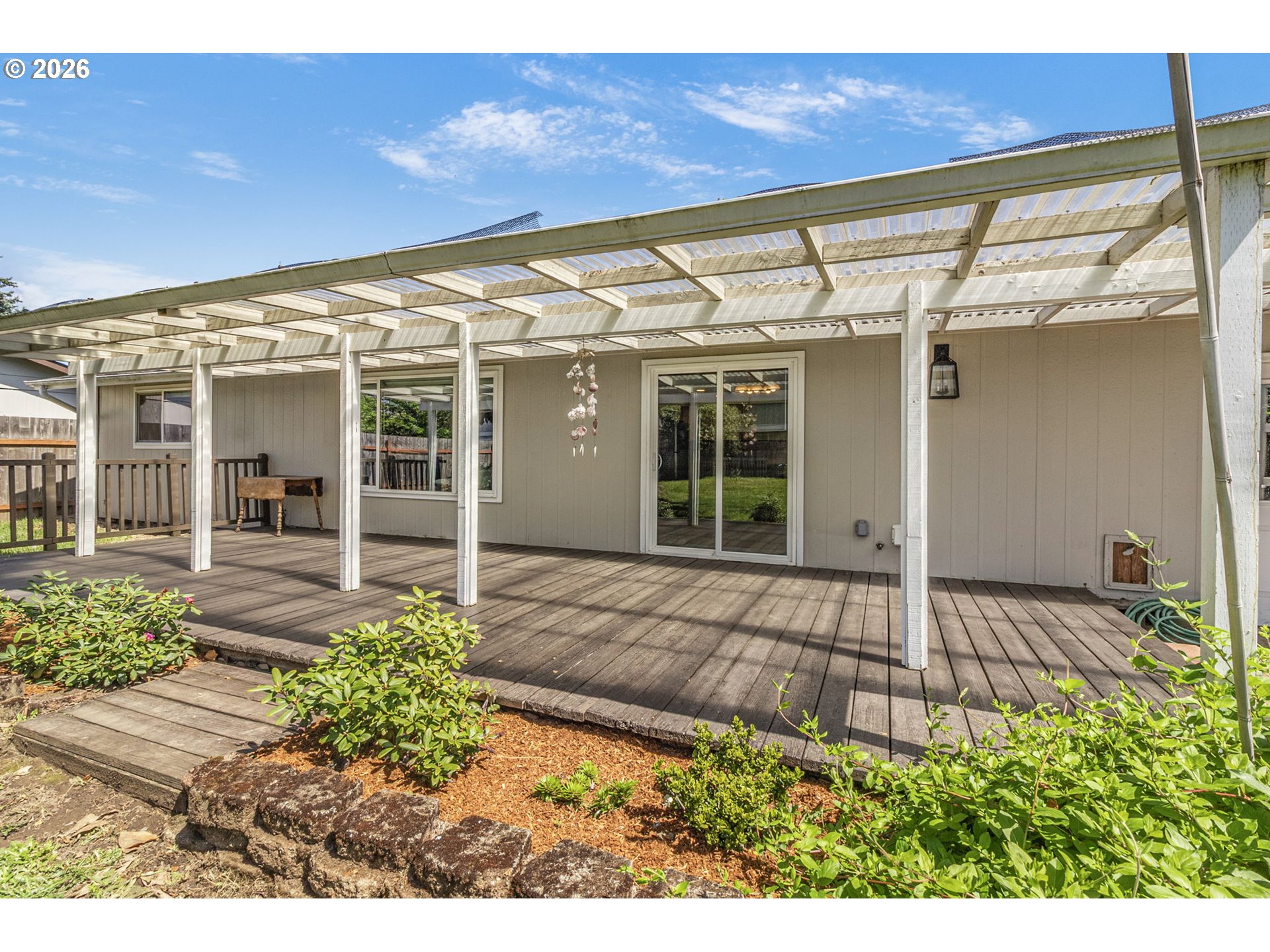 1758 Rainbow Drive Springfield, OR 97477 - Photo 23 of 27 Deck