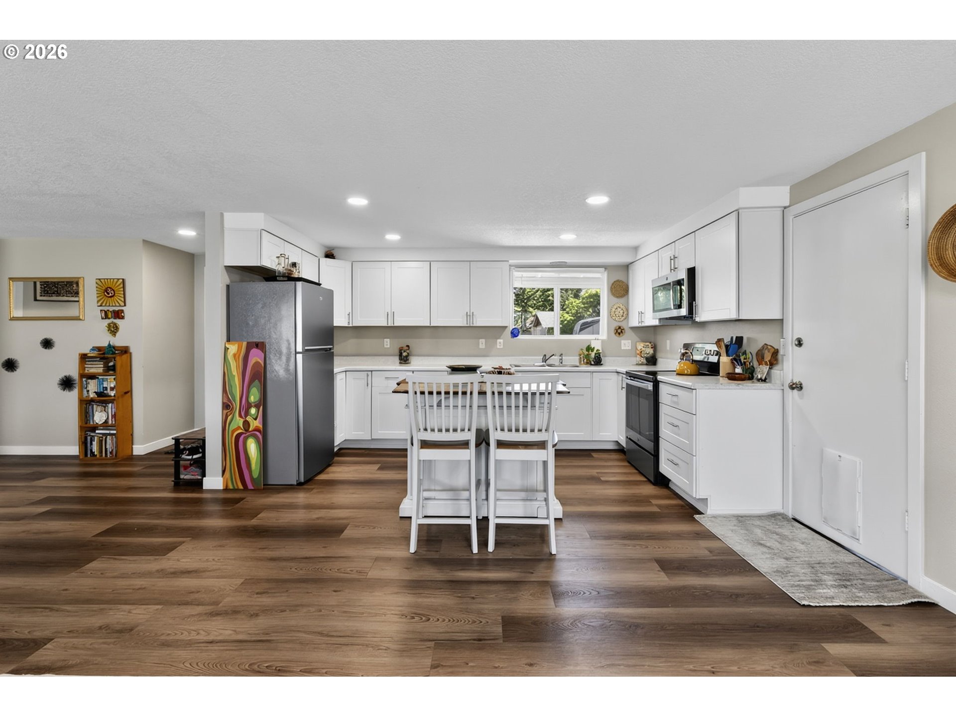 1758 Rainbow Drive Springfield, OR 97477 - Photo 3 of 27 Kitchen