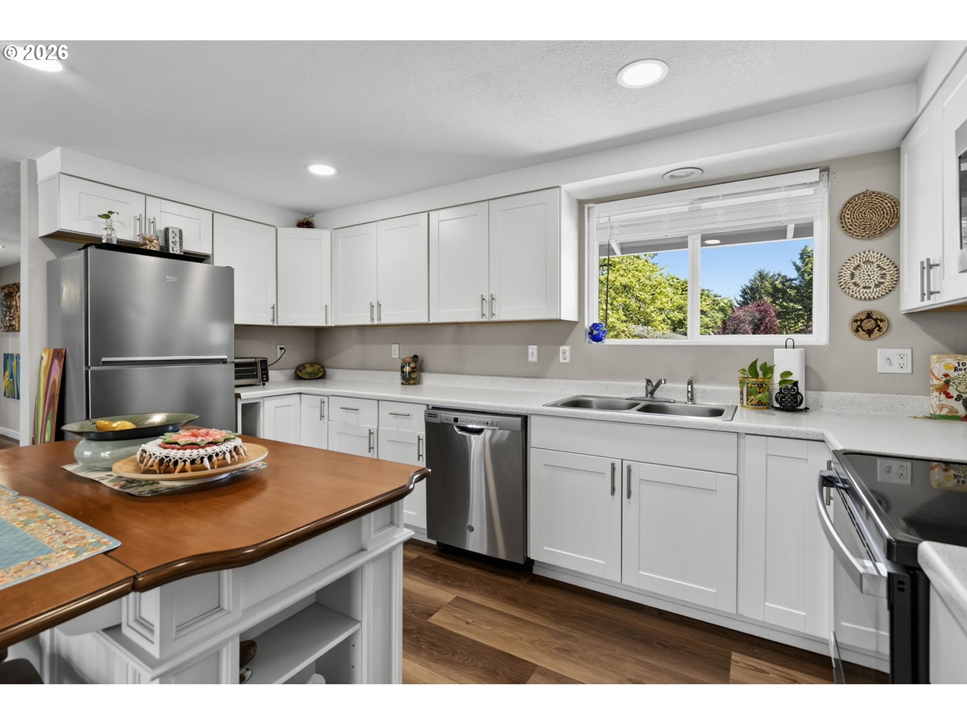 1758 Rainbow Drive Springfield, OR 97477 - Photo 6 of 27 Kitchen