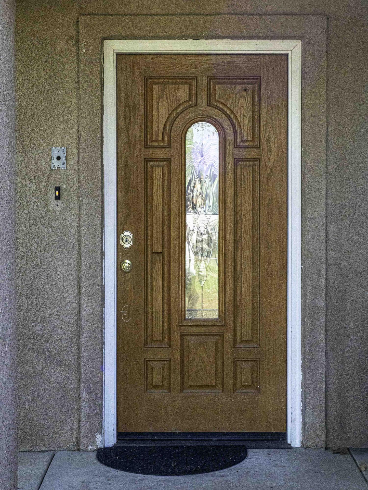 697 Leta Mae Court Exeter, CA 93221 - Photo 32 of 33 Front Door-4017130