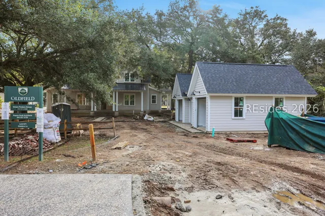 $1,495,000 | 7 Greeters Lane, Bluffton, SC 29909