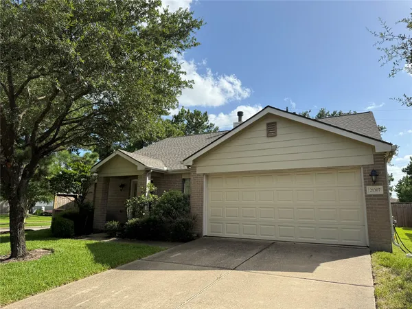 $2,000 | 21307 Springbrook Hollow Court, Spring, TX 77379