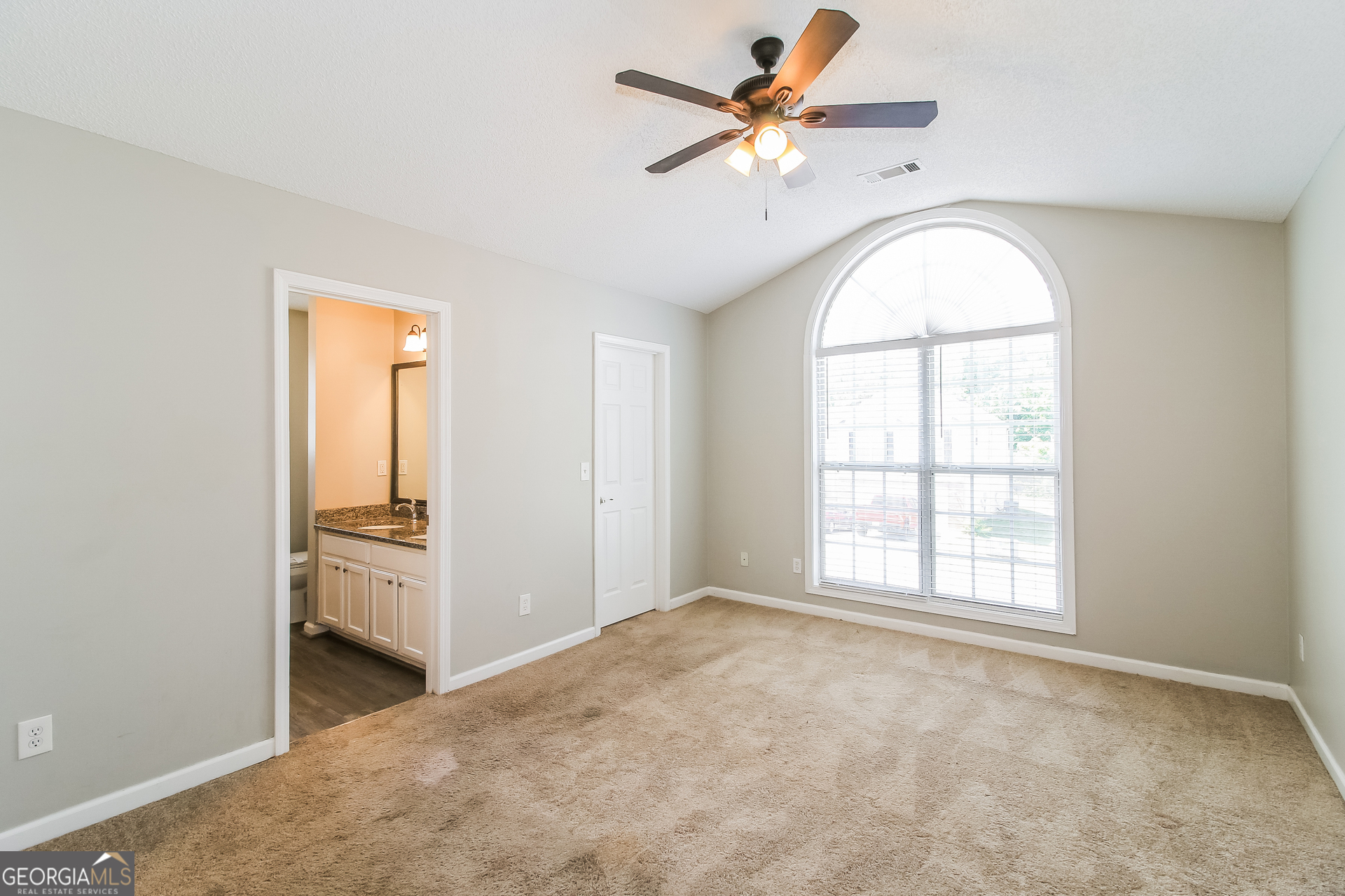 5991 Waggoner Court Rex, GA 30273 - Photo 10 of 22