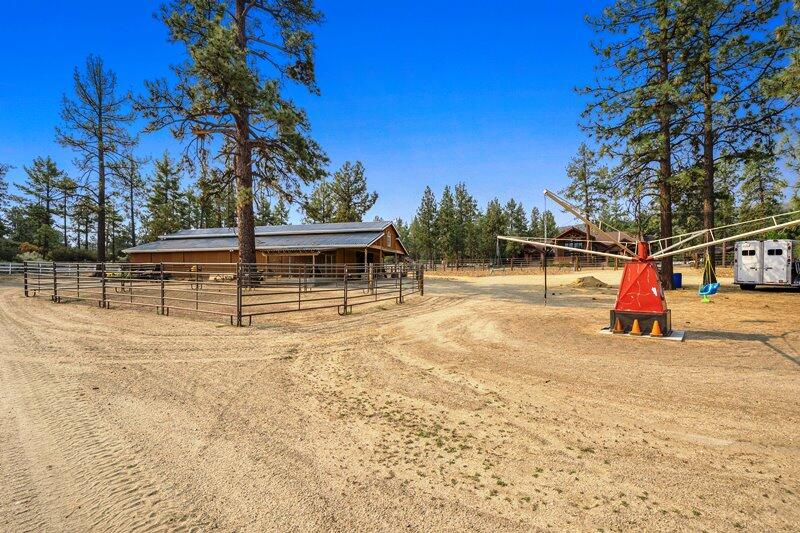 35650 Pyramid Peak Road Mountain Center, CA 92561 - Photo 55 of 58 a view of backyard with small cabin