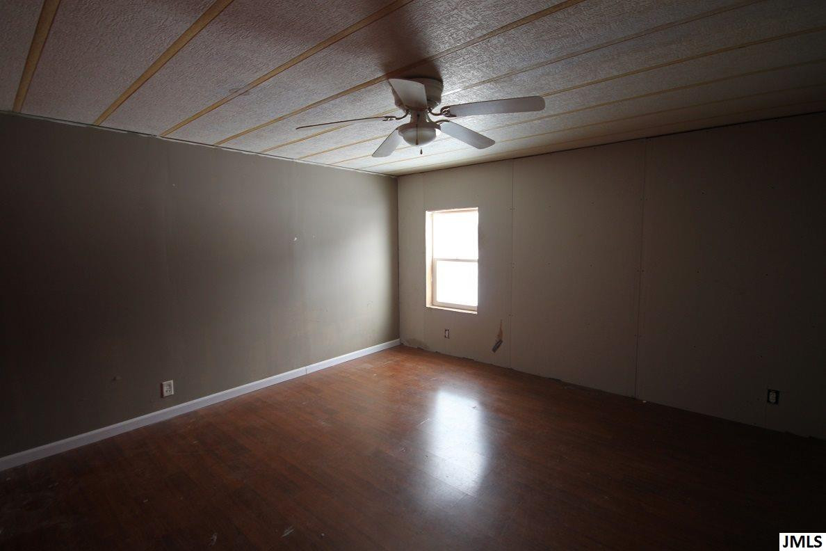 4249 Saunt Road Jackson, MI 49201 - Photo 11 of 33 Photo 11