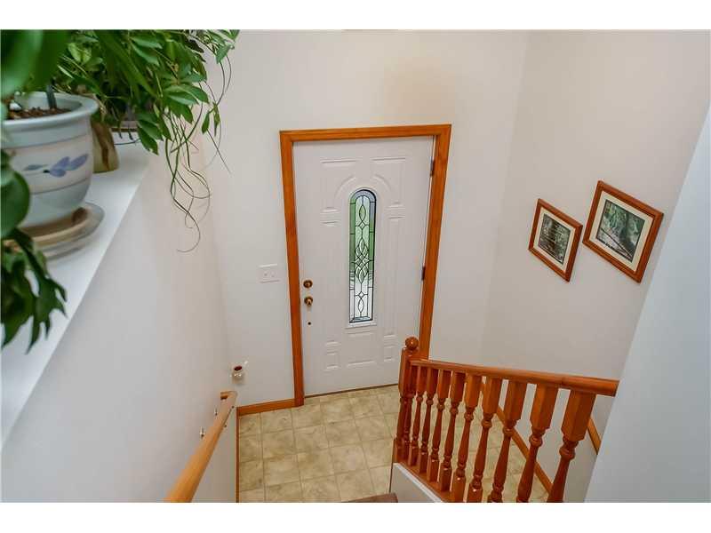 101 Winter Street Rices Landing, PA 15357 - Photo 5 of 19 Entry/Foyer.