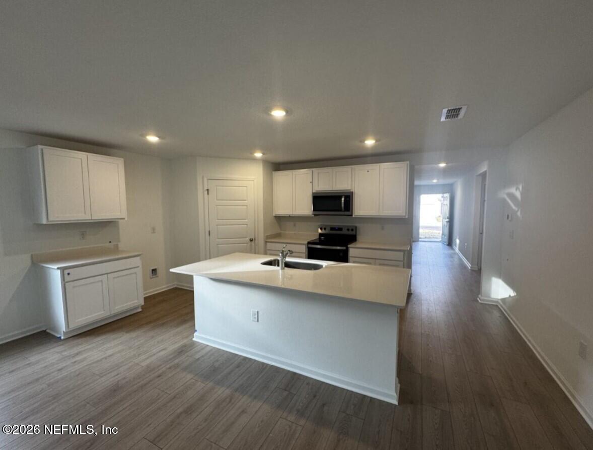 12336 Great Eagle Road Jacksonville, FL 32219 - Photo 7 of 65 kitchen