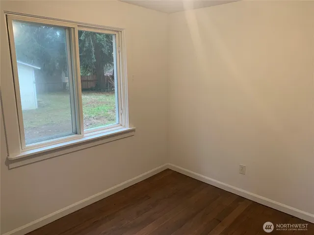 $425,000 | 12811 10th Avenue South, Burien, WA 98168