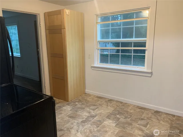 $425,000 | 12811 10th Avenue South, Burien, WA 98168