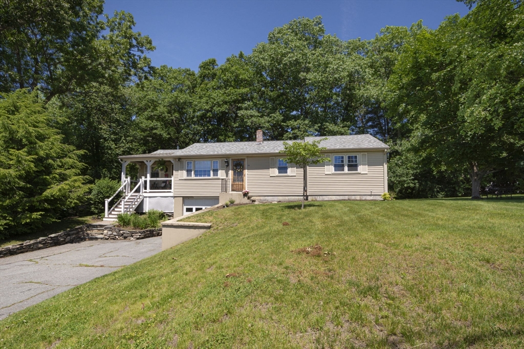 53 Boutelle Road Sterling, MA 01564 - Photo 3 of 34