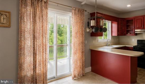 272 Neyhart Road Stroudsburg, PA 18360 - Photo 3 of 5 Charming kitchen with vibrant accents.