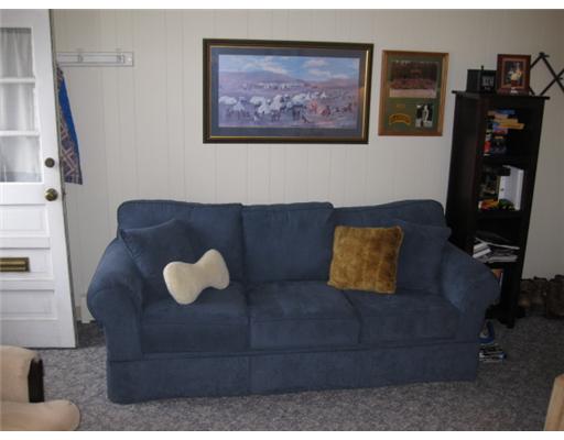 33 Mayfair Road Cumberland, RI 02864 - Photo 6 of 15 Den/Family/Great Room.