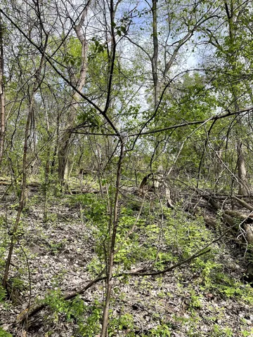 $217,900 | Xxxx Woodhill Road, Burnsville, MN 55337