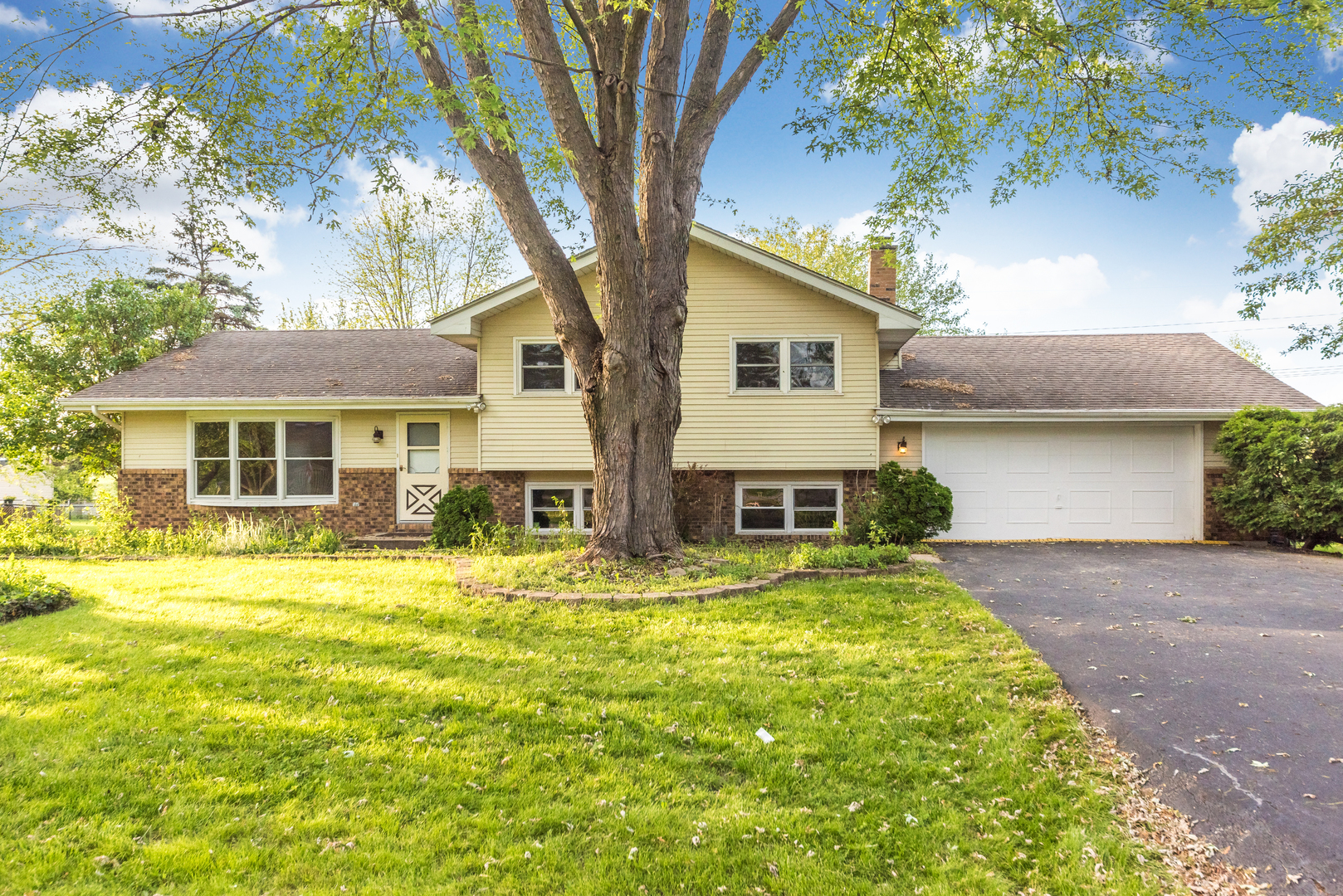 28W744 Wagner Road Naperville, IL 60564 - Photo 1 of 17