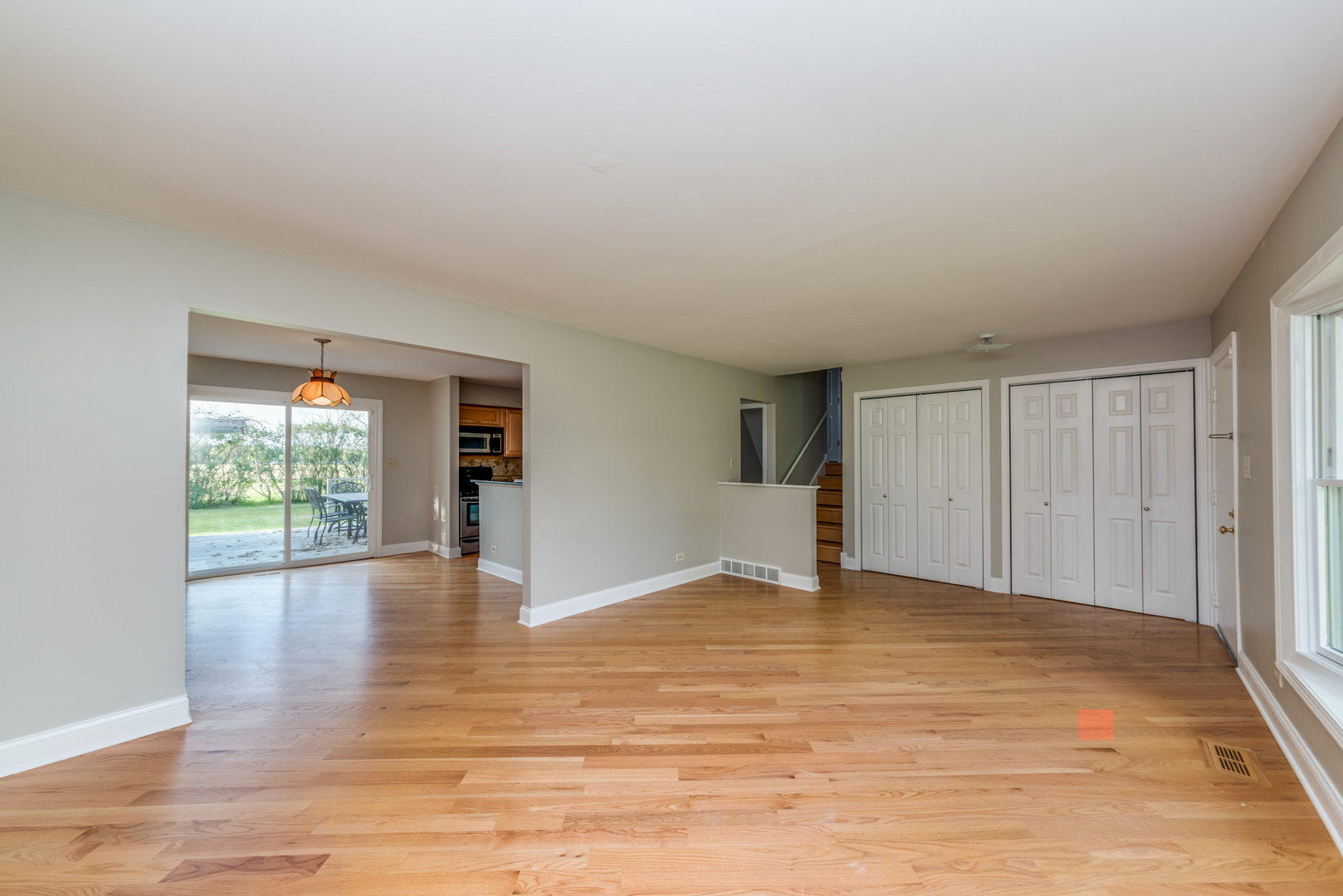 28W744 Wagner Road Naperville, IL 60564 - Photo 3 of 17