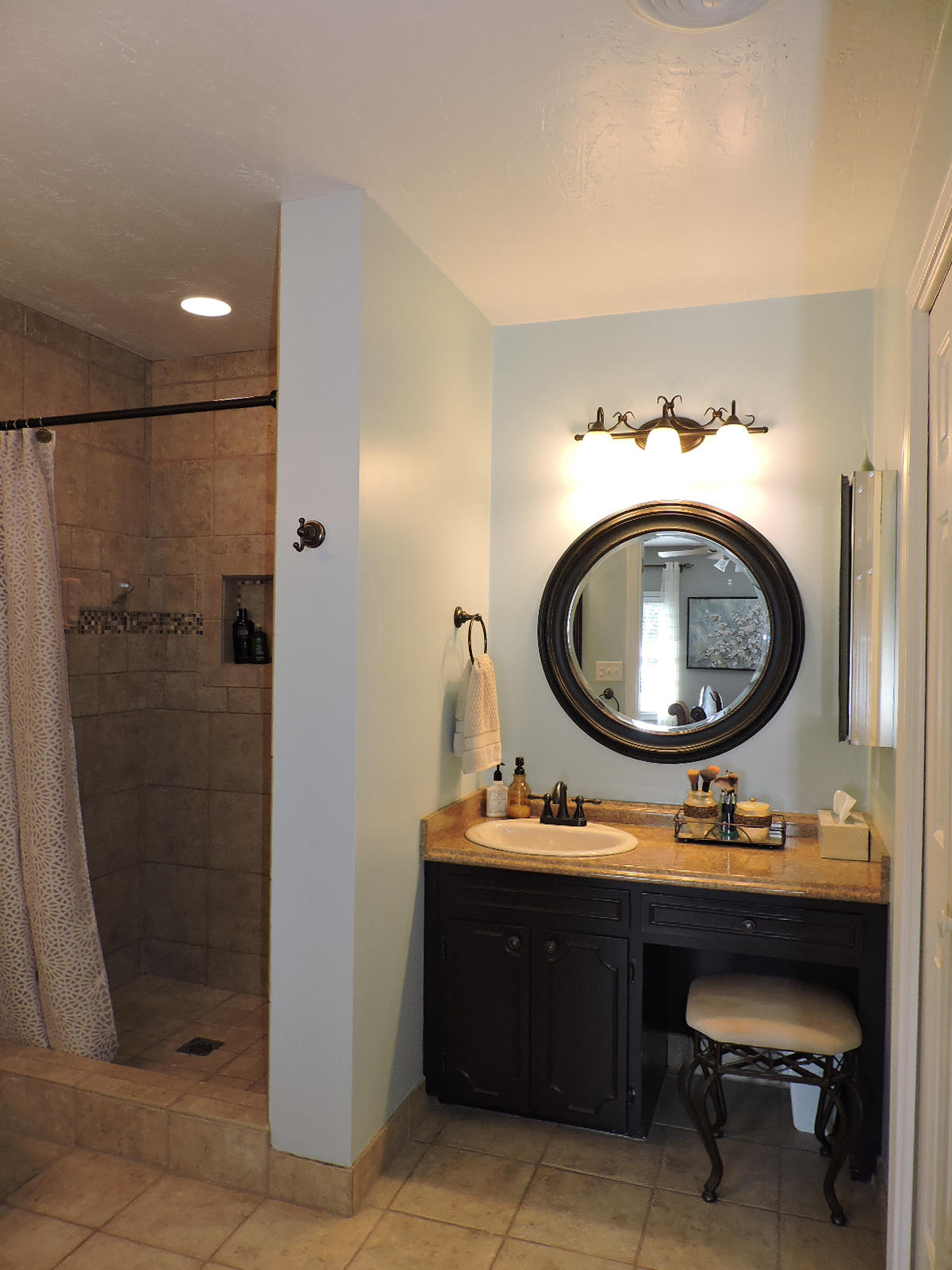6104 Buckland Mill Road Roanoke, VA 24019 - Photo 22 of 40 Master Bathroom