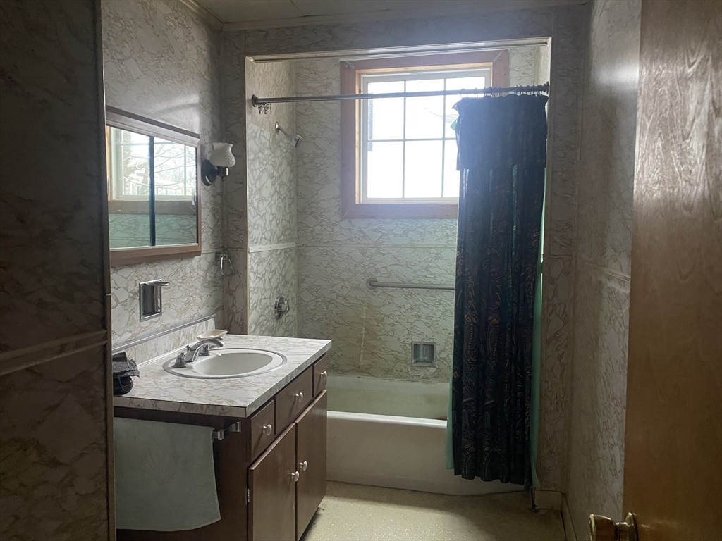 50 Spring Street Fairhaven, MA 02719 - Photo 12 of 22 Gallery Image 12