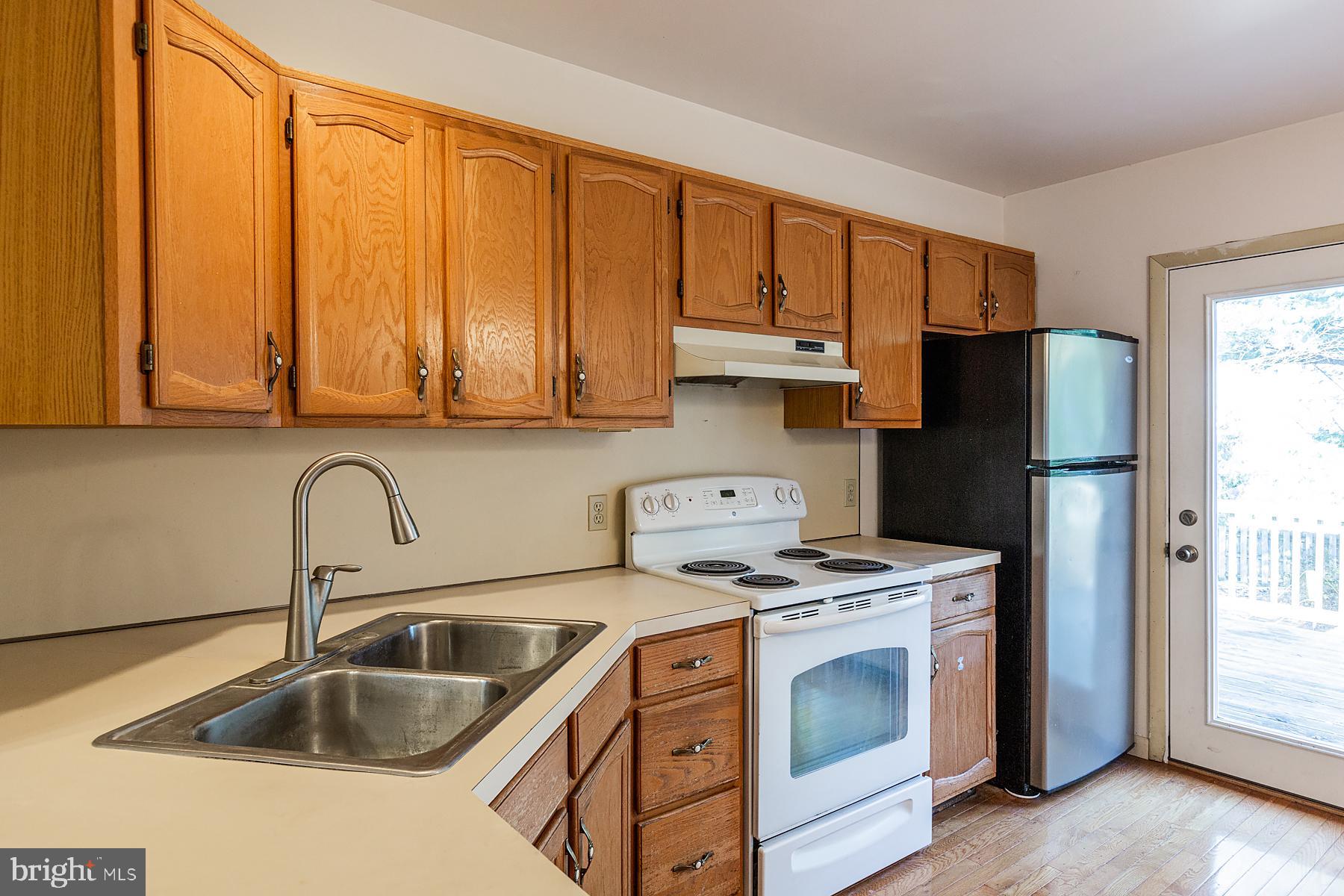 623 South Cedar Street Lititz, PA 17543 - Photo 14 of 46 all appliances are included