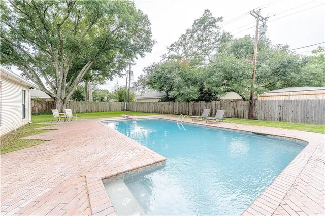 $490,300 | 4402 Wendover Boulevard, Alexandria, LA 71303