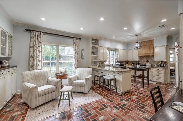 $490,300 | 4402 Wendover Boulevard, Alexandria, LA 71303