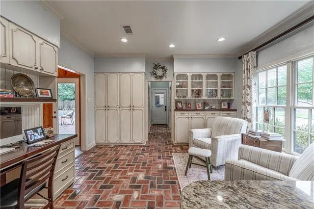 $490,300 | 4402 Wendover Boulevard, Alexandria, LA 71303