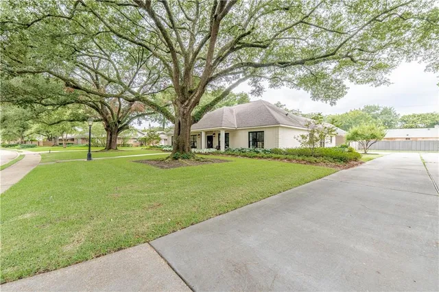 $490,300 | 4402 Wendover Boulevard, Alexandria, LA 71303