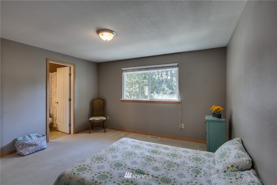 3009 170th Place Southeast Bothell, WA 98012 - Photo 9 of 20 Gallery Image 9