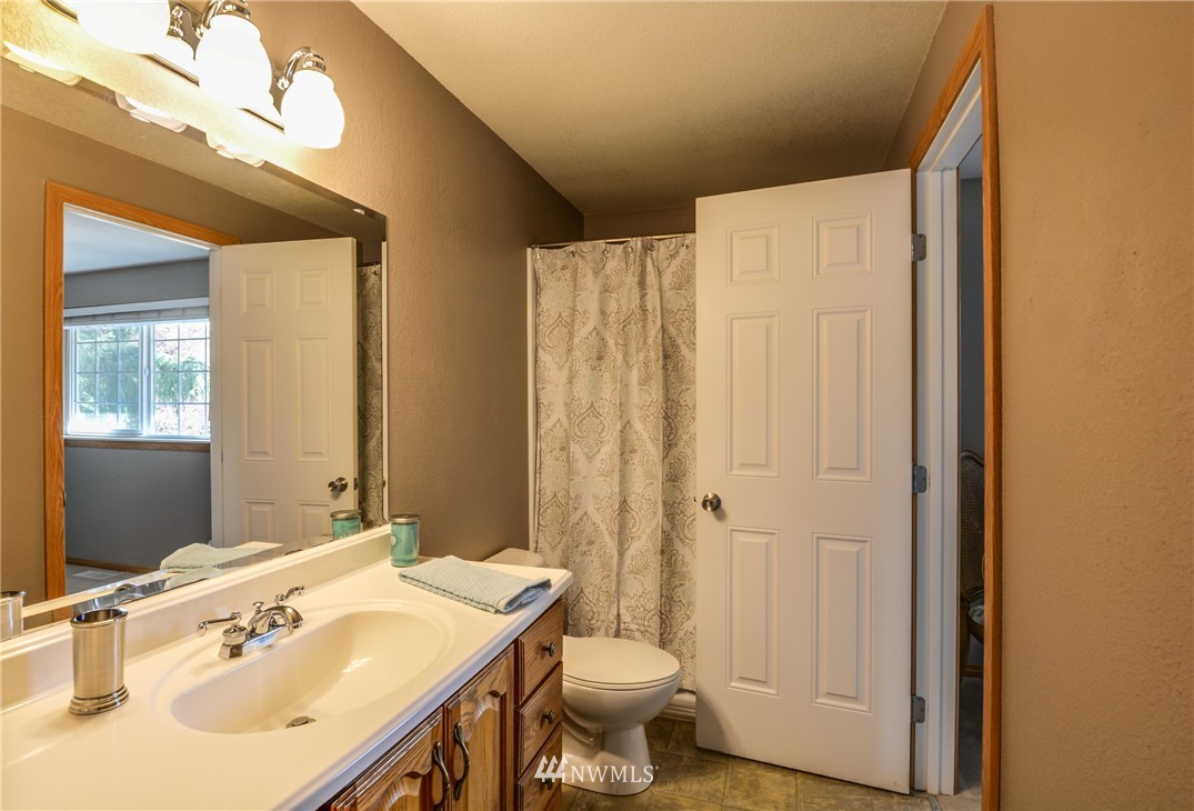 3009 170th Place Southeast Bothell, WA 98012 - Photo 10 of 20 Gallery Image 10