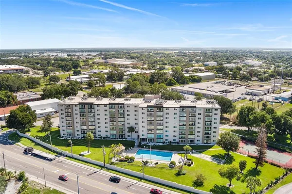 $162,000 | 1776 6th Street Northwest, Unit 807, Winter Haven, FL 33881