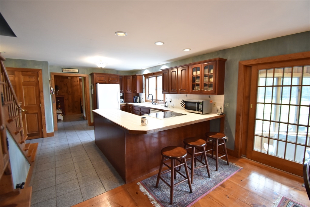 51 Coleman Road Southampton, MA 01073 - Photo 8 of 39