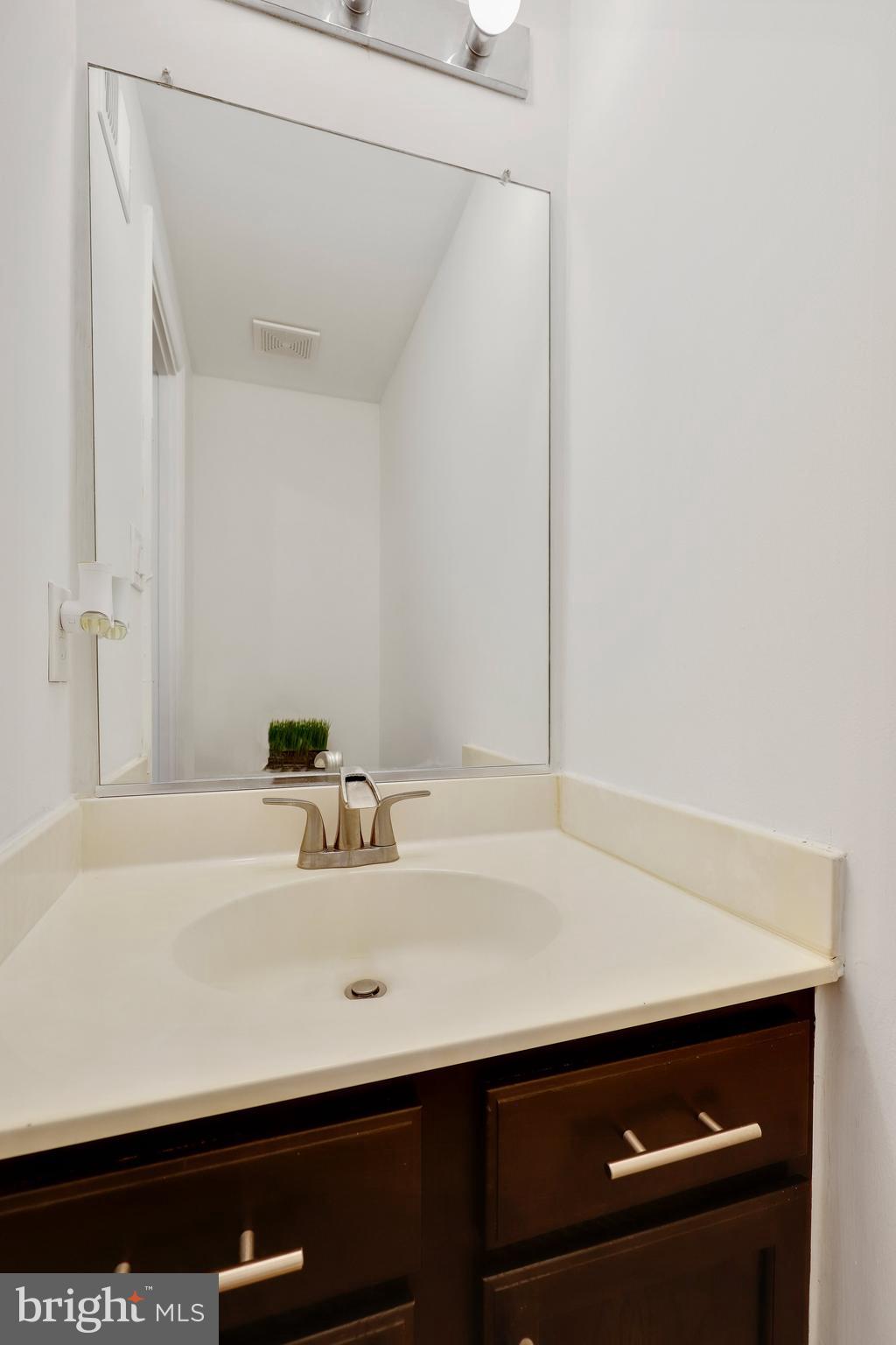 234 Sycamore Ridge Road Laurel, MD 20724 - Photo 8 of 36 Gallery Image 8