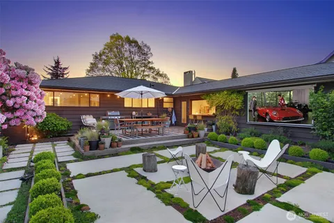 $1,250,000 | 4138 55th Avenue Southwest, Seattle, WA 98116