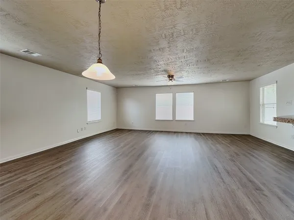 $1,900 | 3406 Maris Way, Humble, TX 77338