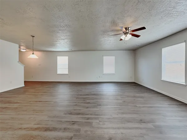 $1,900 | 3406 Maris Way, Humble, TX 77338