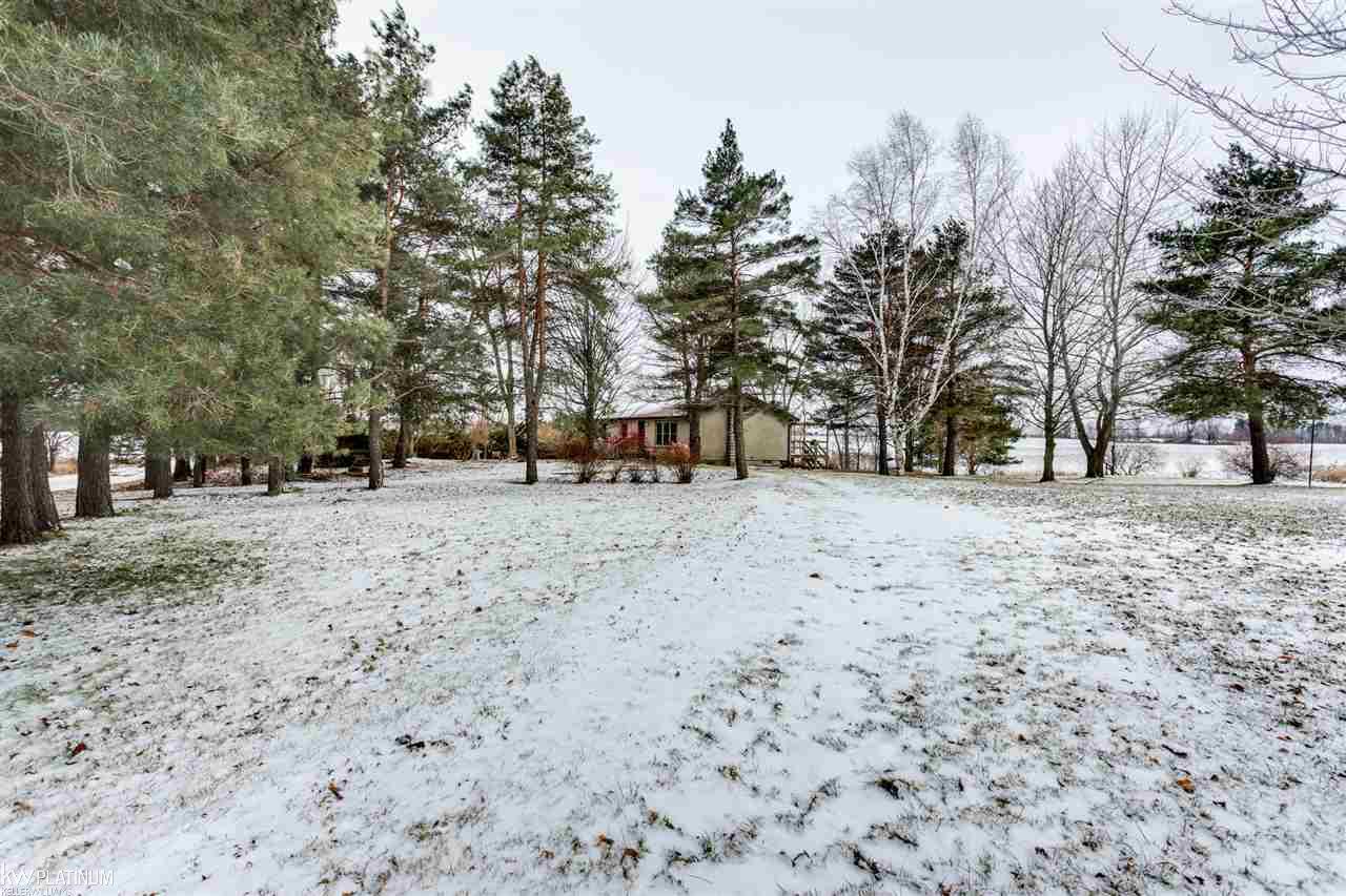 4252 Wixson Road Croswell, MI 48422 - Photo 10 of 34 50033118-9.JPG