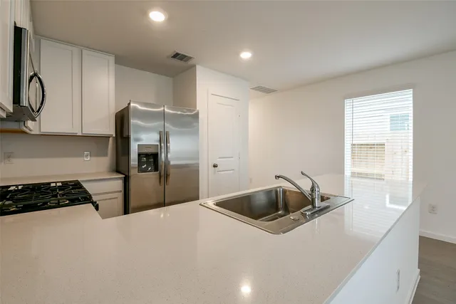 $1,800 | 21325 Carosella Drive, New Caney, TX 77357