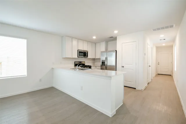 $1,800 | 21325 Carosella Drive, New Caney, TX 77357