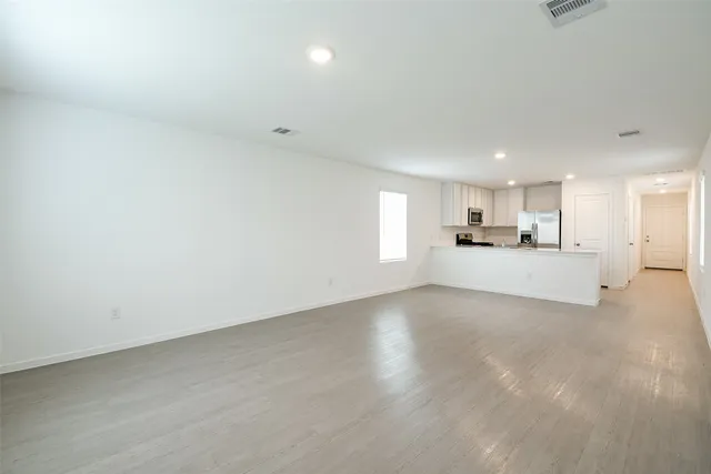 $1,800 | 21325 Carosella Drive, New Caney, TX 77357