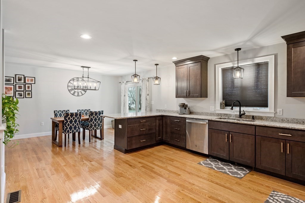 42 Great Elm Road Billerica, MA 01821 - Photo 8 of 25 Gallery Image 8