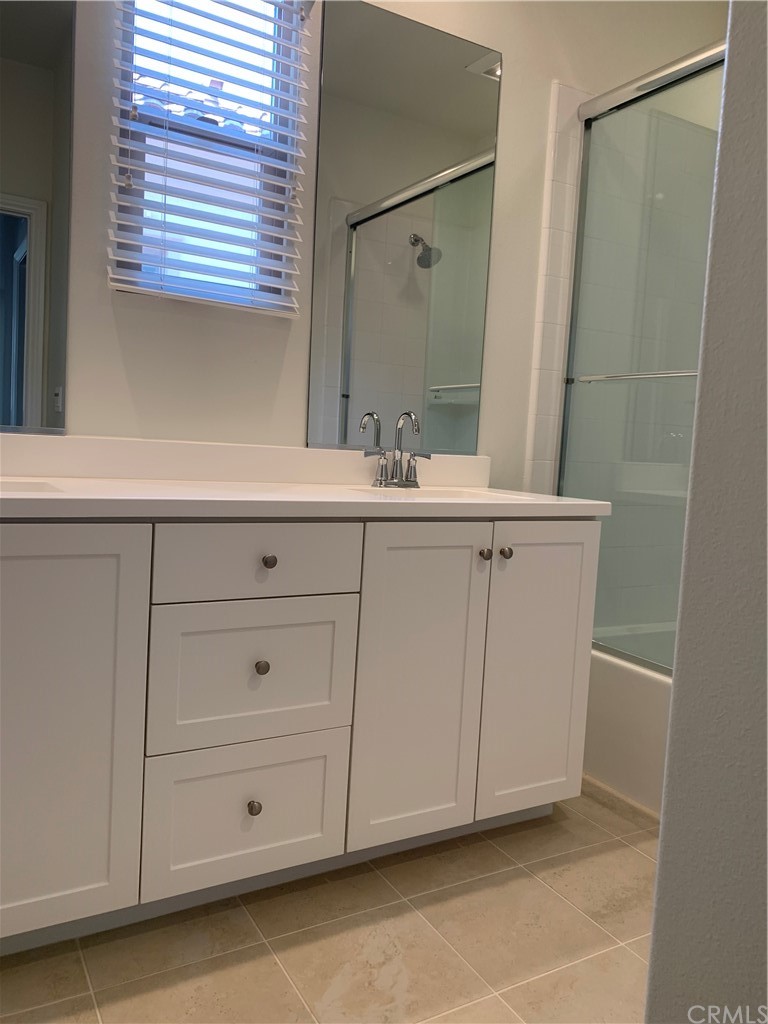 166 Hargrove Irvine, CA 92620 - Photo 9 of 16