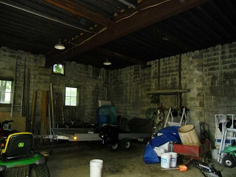 695 Allendale Road New Brighton, PA 15066 - Photo 23 of 25 Parking Lot/Garage.