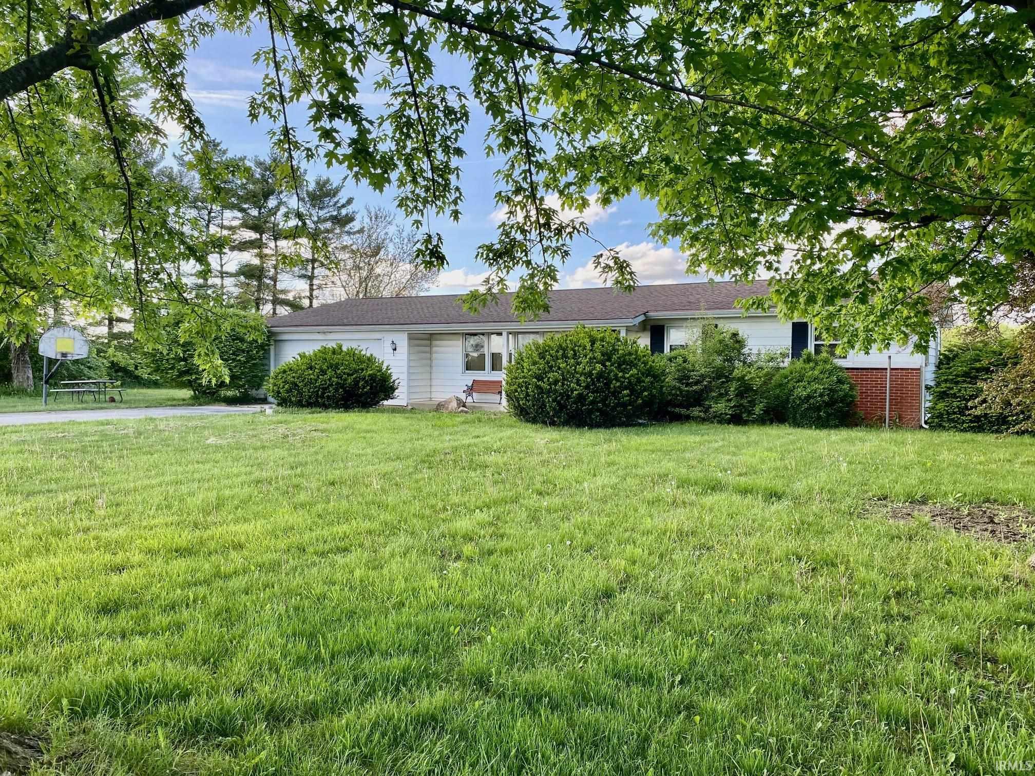 6102 Dalman Road Fort Wayne, IN 46809 - Photo 2 of 18