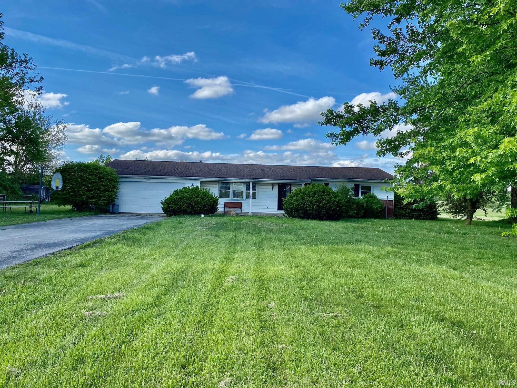 6102 Dalman Road Fort Wayne, IN 46809 - Photo 3 of 18